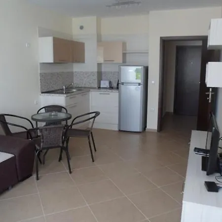 Sun & Sea Apartman *